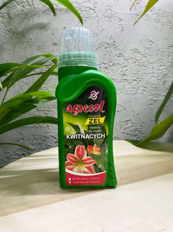 nawoz-do-roslin-kwitnacych.JPG